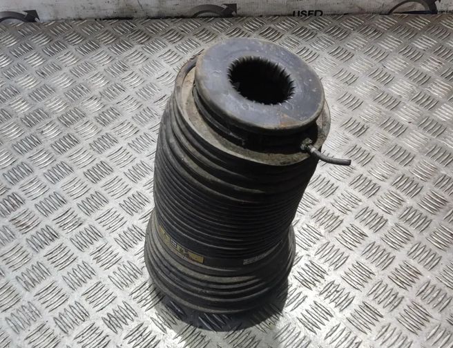 MASERATI Levante 1 generation (2016-2024) Подушка подвески задняя левая 06700375190 23421294