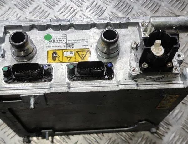 MERCEDES-BENZ C-Class W205/S205/C205 (2014-2023) Аккумулятор A0009005909 30650403