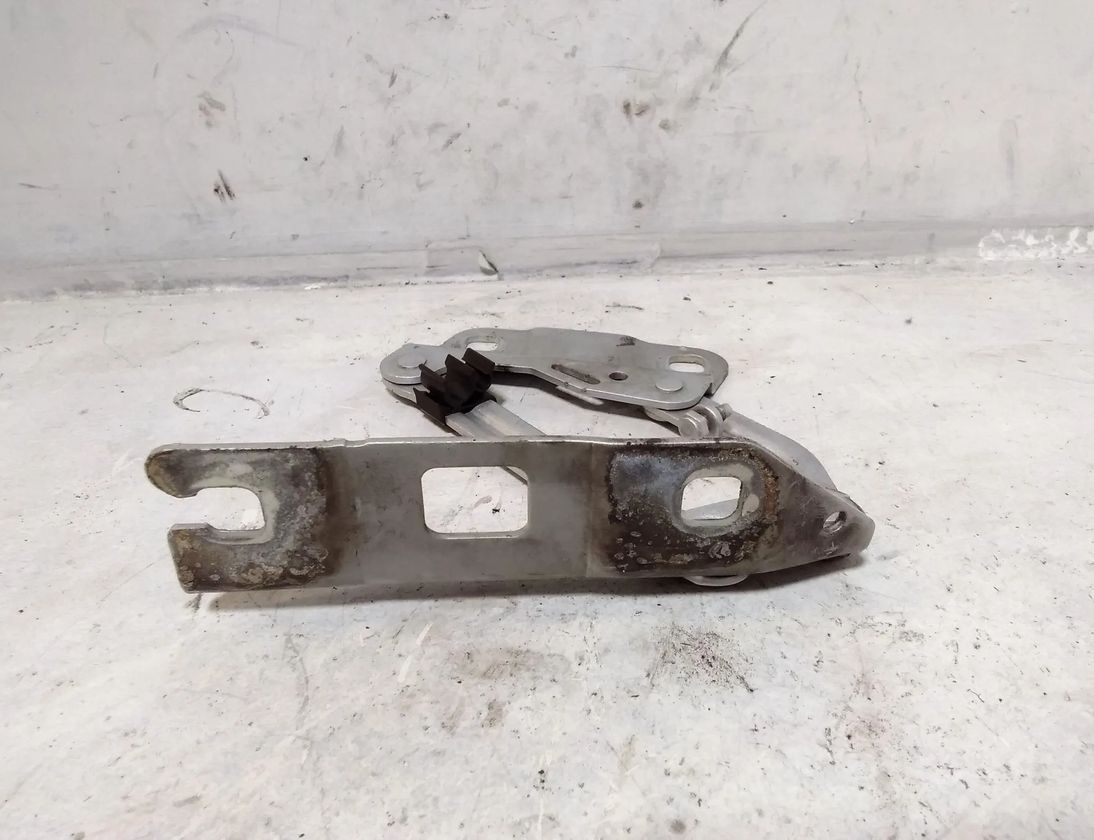 MERCEDES-BENZ M-Class W164 (2005-2011) Priekšējā kreisā pārsega eņģe A2518800128 27534316