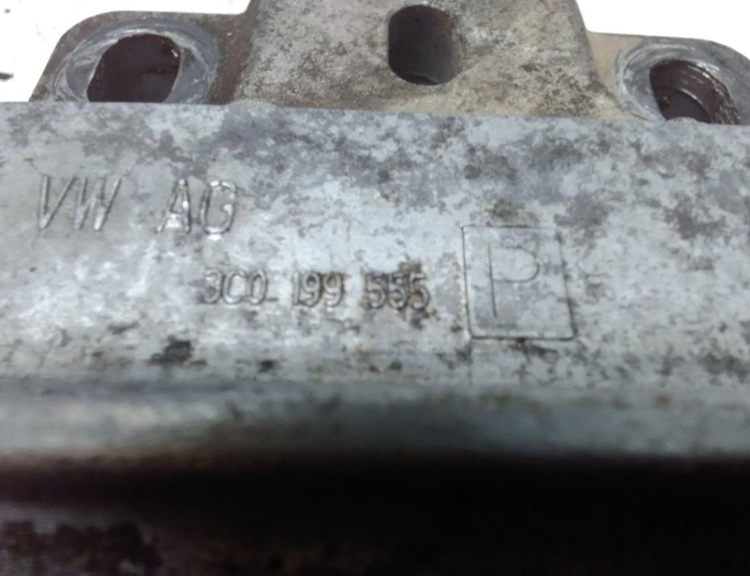 VOLKSWAGEN Passat B6 (2005-2010) Gearbox Mount 3C0199555 27544962
