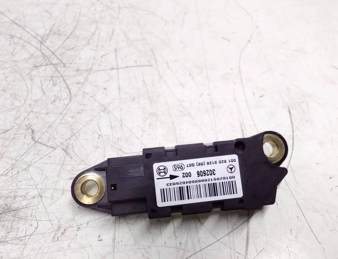 MERCEDES-BENZ CLS-Class C219 (2004-2010) Right Side Impact Sensor 0018209126 27610510