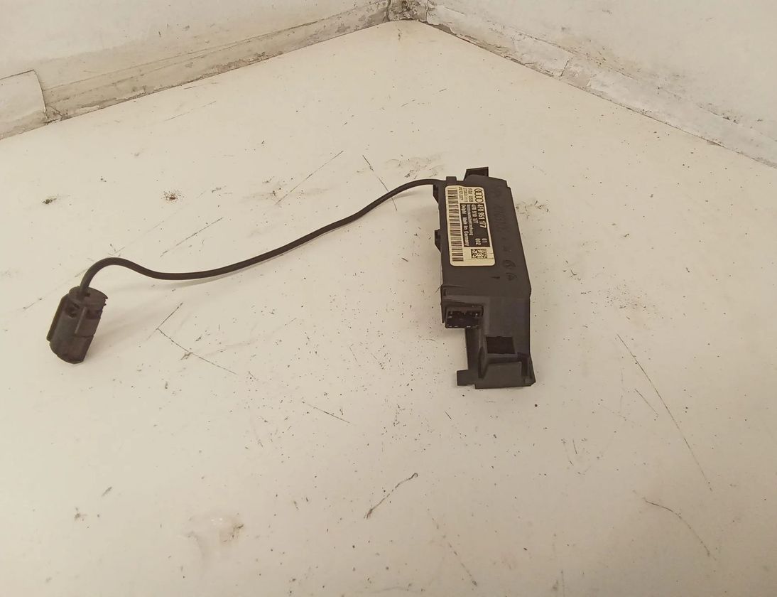 AUDI Q7 4L (2005-2015) Trauksmes sensors 4F0951177 27621234