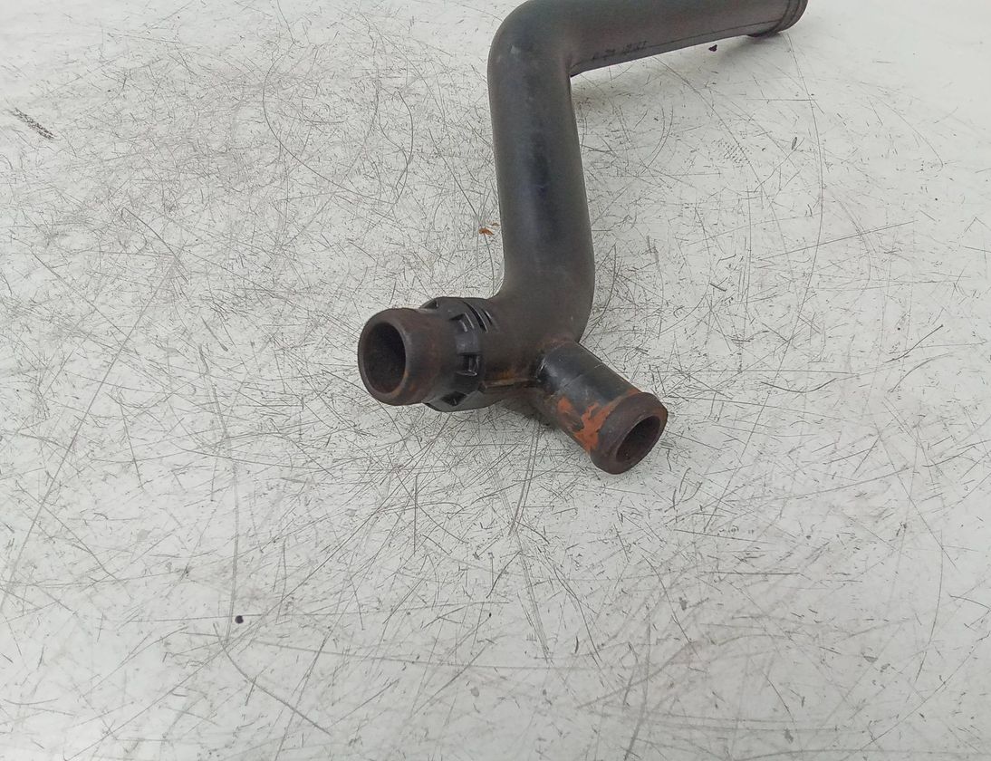 AUDI Q5 8R (2008-2017) Dzesēšanas šļauka / truba 03L121065K 27642761