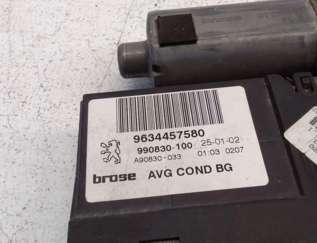PEUGEOT 307 1 generation (2001-2008) Front Left Door Window Regulator 9634457580 27645572
