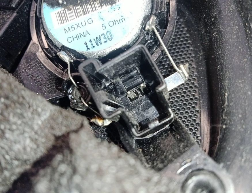 VOLVO XC60 1 generation (2008-2017) Front Right Door Loudspeaker 30781068 27651860