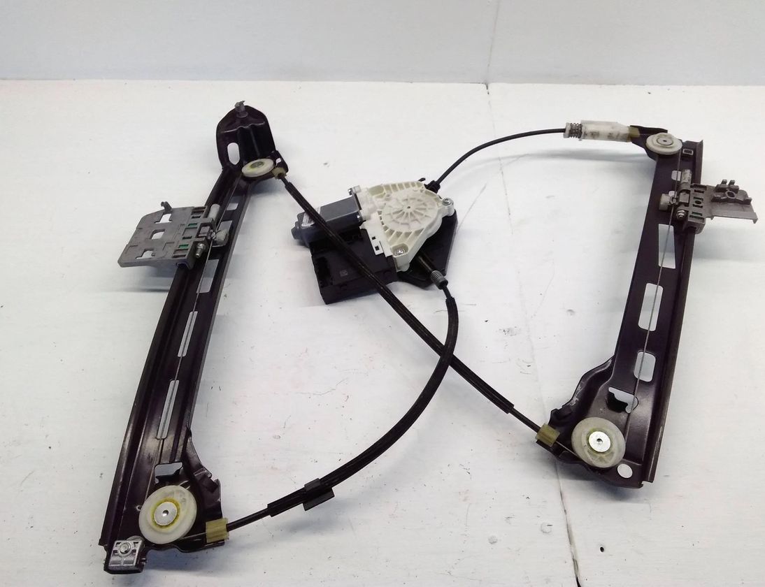 VOLKSWAGEN Passat B6 (2005-2010) Priekšējo kreiso durvju logu pacēlājs 1T0959702AC 27660390