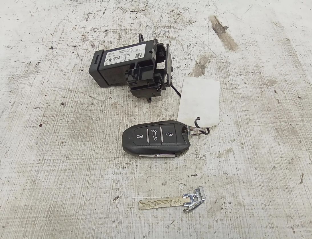 CITROËN C4 Picasso 2 generation (2013-2018) Ignition Lock 9800630080 27678902