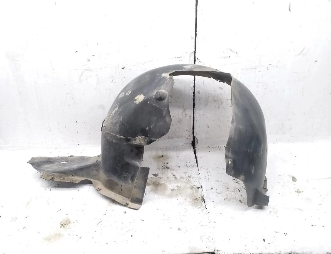 VOLKSWAGEN Passat B6 (2005-2010) Передний правый подкрылок 3C0805978 27696710