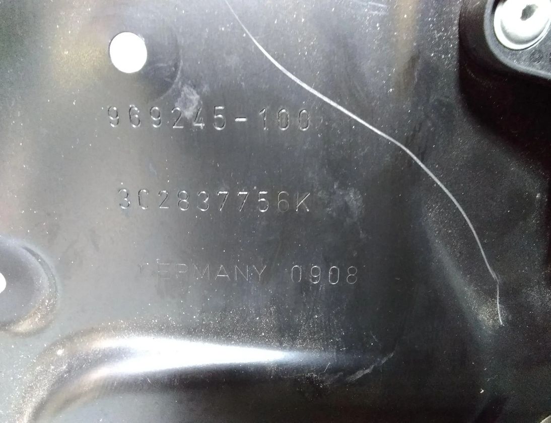 VOLKSWAGEN Passat B6 (2005-2010) Priekšējo labo durvju logu pacēlājs 3C2837756K 27720139