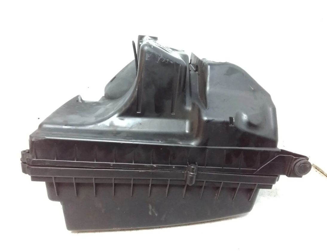 VOLVO S80 2 generation (2006-2020) Gaisa filtru kaste 6893747 28532855