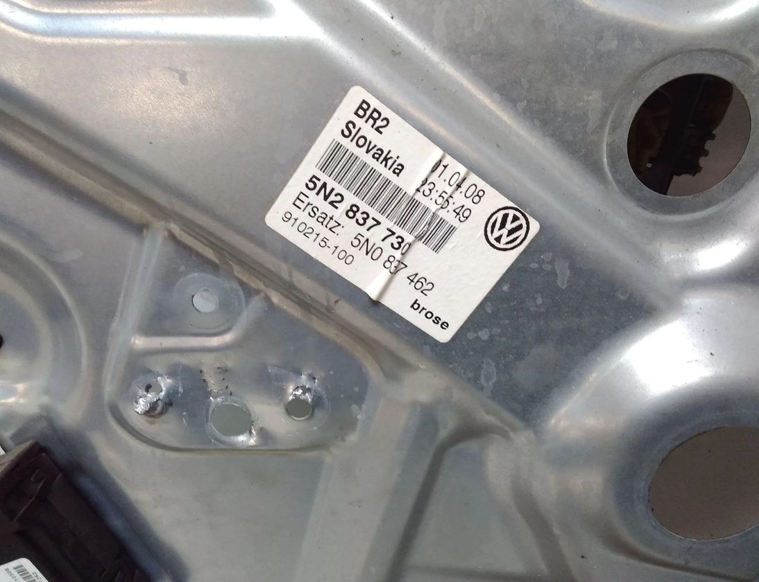 VOLKSWAGEN Tiguan 1 generation (2007-2017) Стеклоподъемник передней правой двери 1K0959793J 28534631