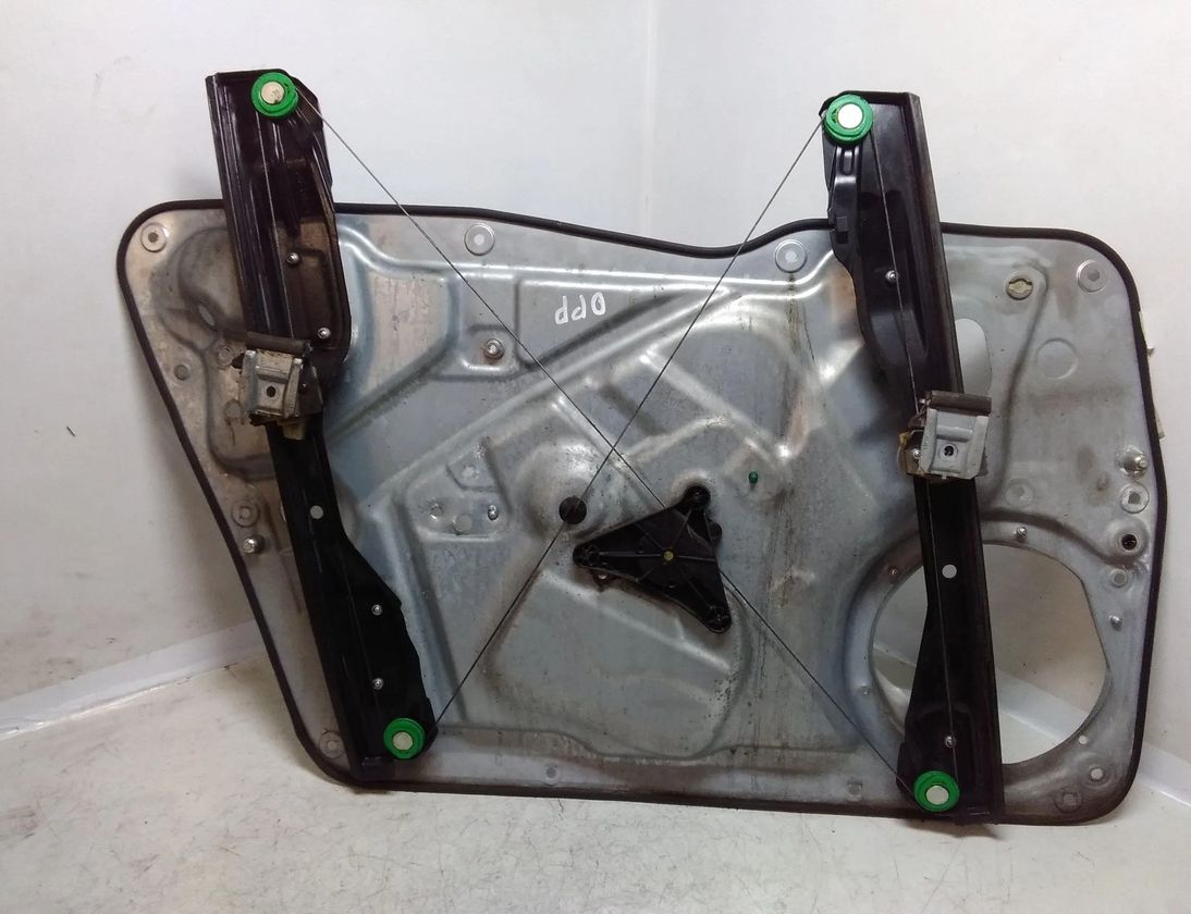 VOLKSWAGEN Tiguan 1 generation (2007-2017) Стеклоподъемник передней правой двери 1K0959793J 28534631