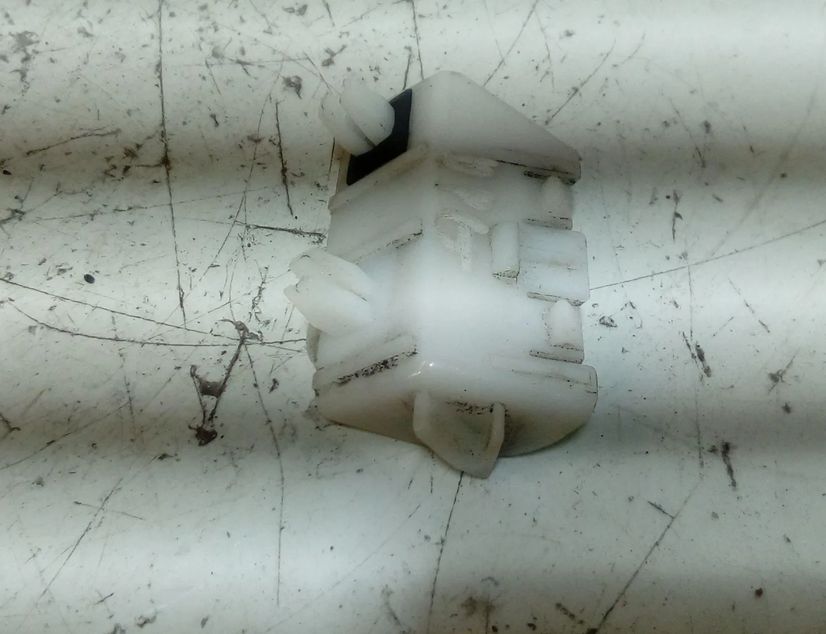 NISSAN Qashqai 1 generation (2007-2014) Rear Right Bumper Bracket 85226JD01A 28645365