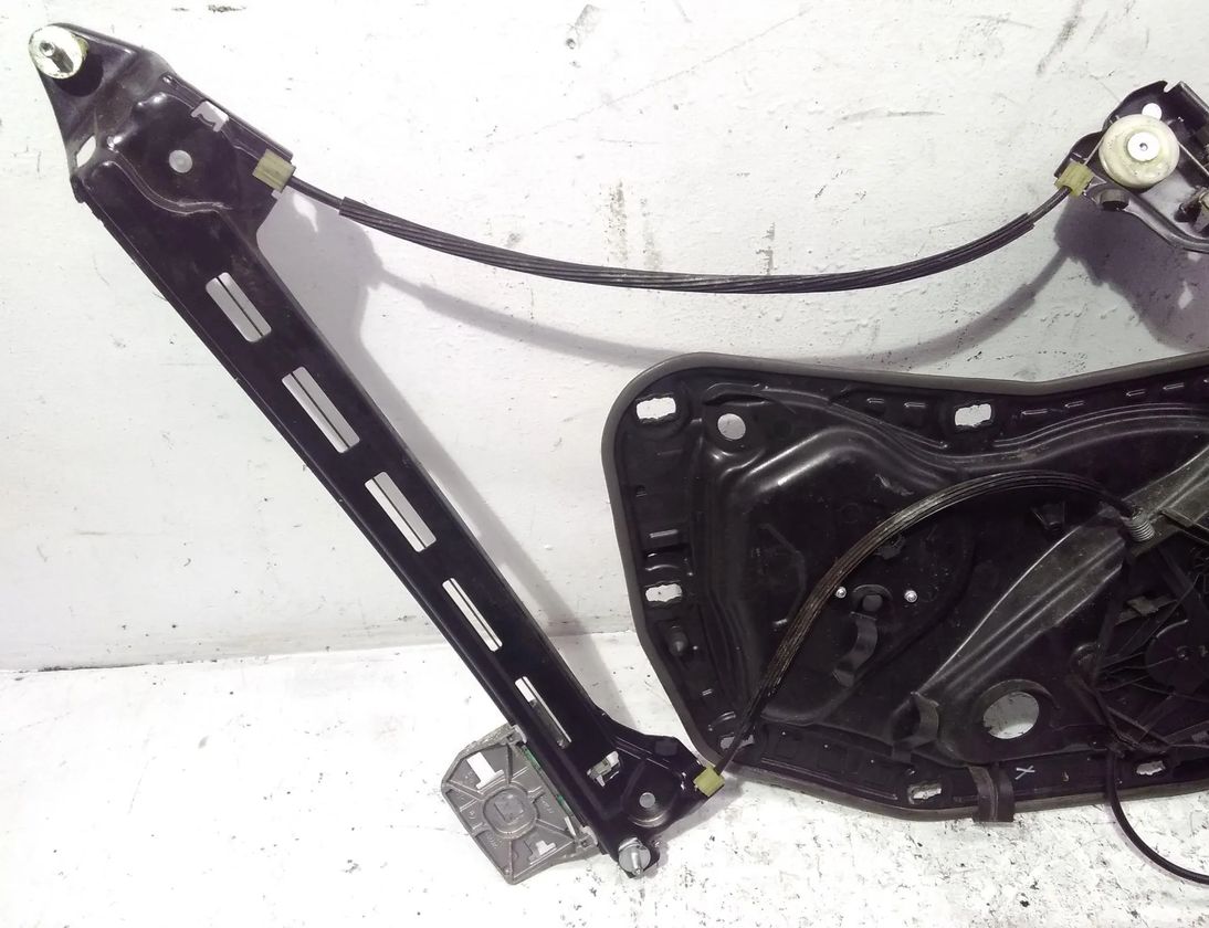 VOLKSWAGEN Passat B7 (2010-2015) Front Right Door Window Regulator 3C8959701 28675734