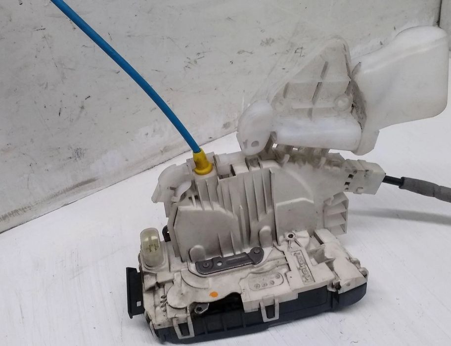 MERCEDES-BENZ E-Class W212/S212/C207/A207 (2009-2016) Замок двери передний правый A0997200635 28706182