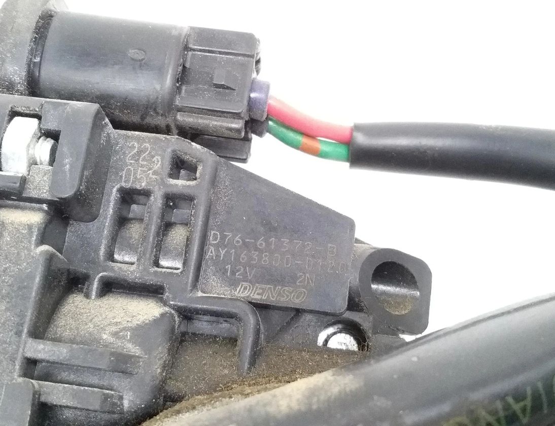 CHRYSLER Aizmugurējā bagāžnieka slēdzene D7661372B 28724269