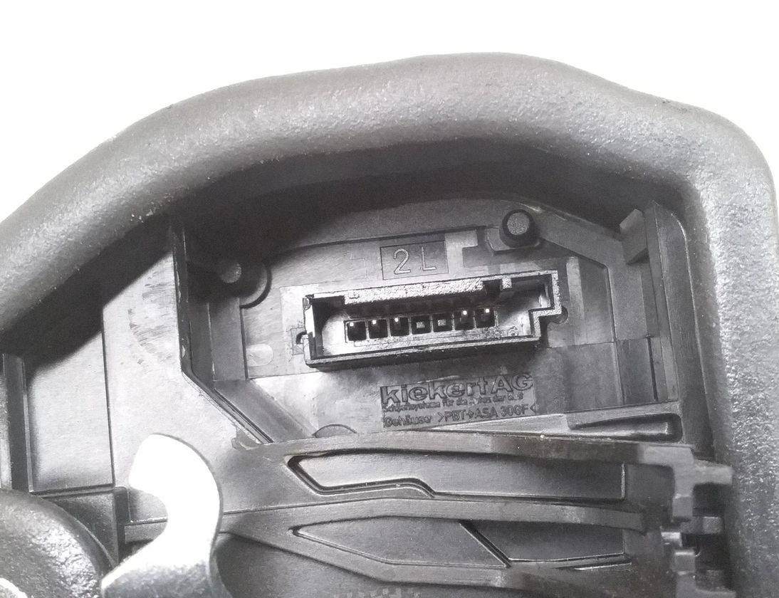 BMW X3 F25 (2010-2017) Aizmugurējo kreiso durvju slēdzene 7276685 28732232