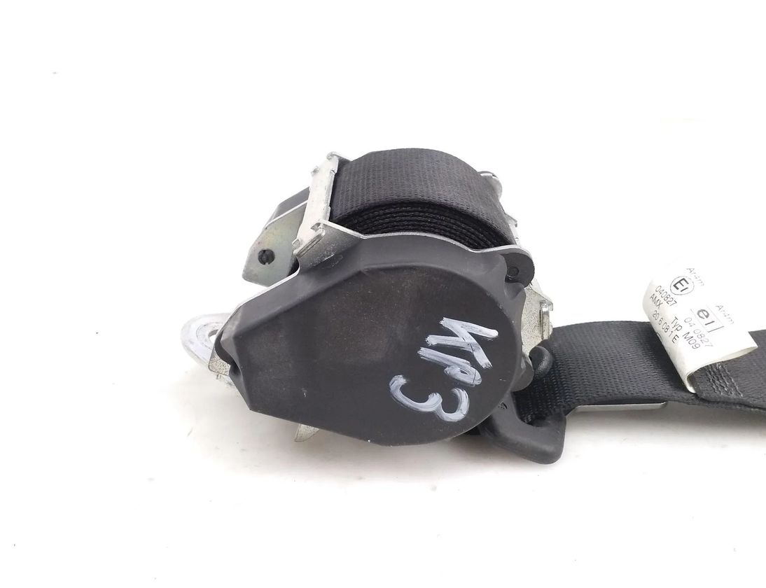 BMW X5 E70 (2006-2013) Left Side Trunk Seatbelt 606346001A 29614151