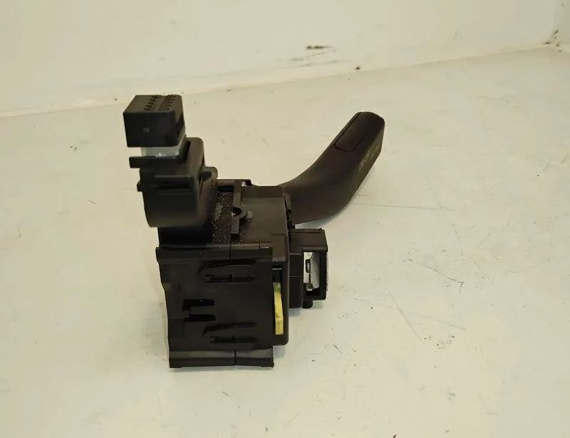 SKODA Octavia 1 generation (1996-2010) Turn switch knob 1K0953513 30820938