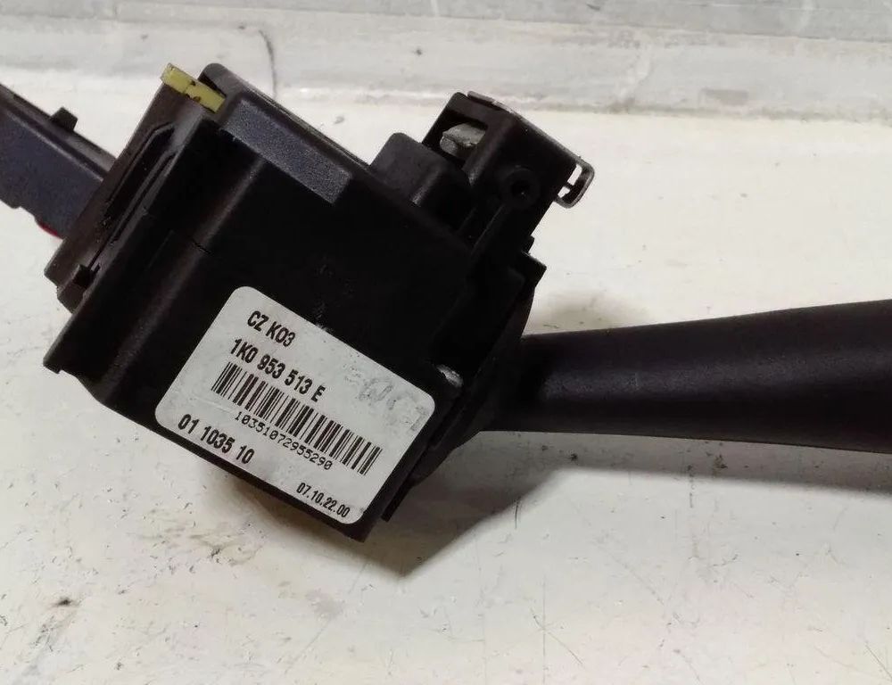 SKODA Octavia 1 generation (1996-2010) Turn switch knob 1K0953513E 30924218