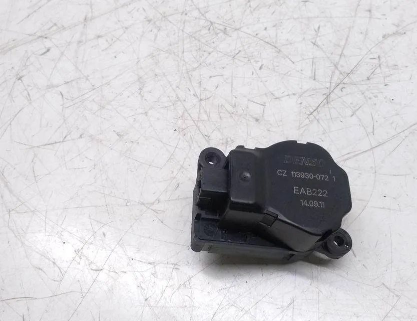 BMW 1 Series E81/E82/E87/E88 (2004-2013) Salona sildītāja vadības vārsti 113930072 31044211