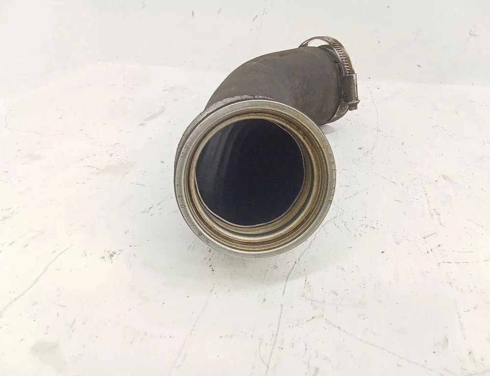 VOLKSWAGEN Transporter T5 (2003-2015) шланг радиатора интеркулера 7E0145941 31518267