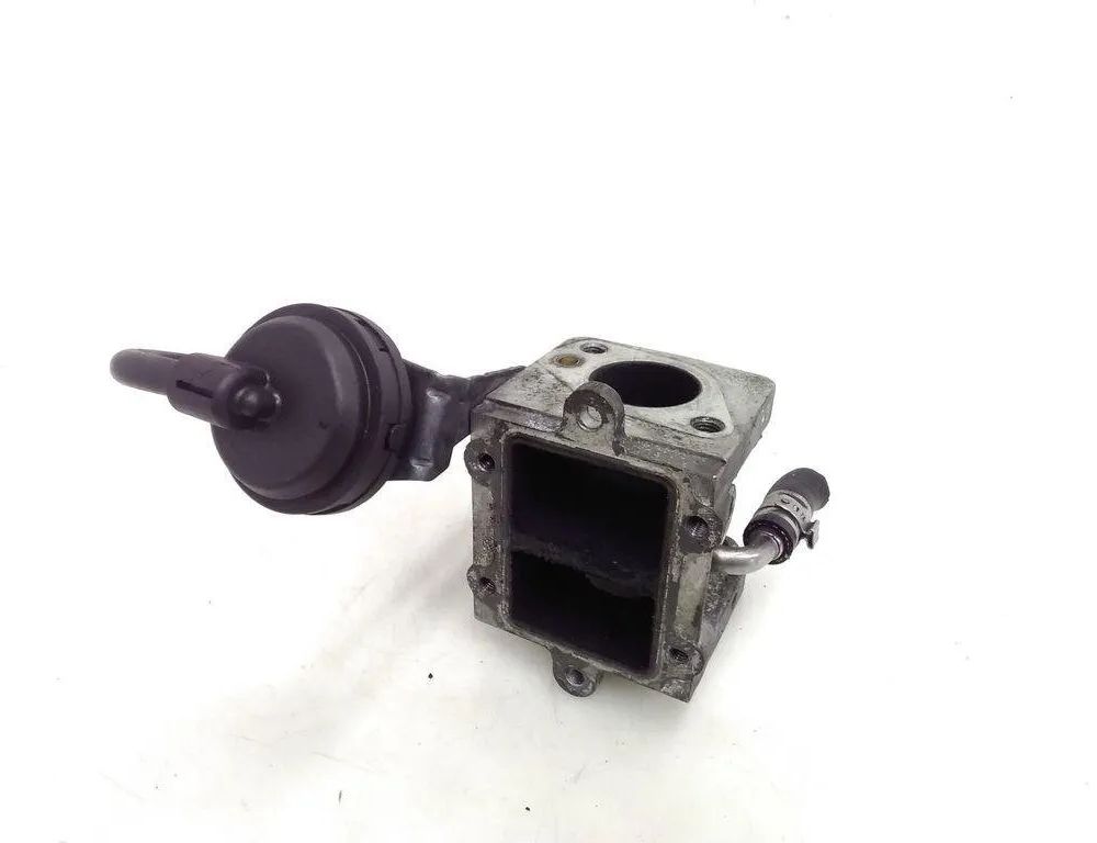 AUDI Q5 8R (2008-2017) EGR Valve 059131063J 31614827