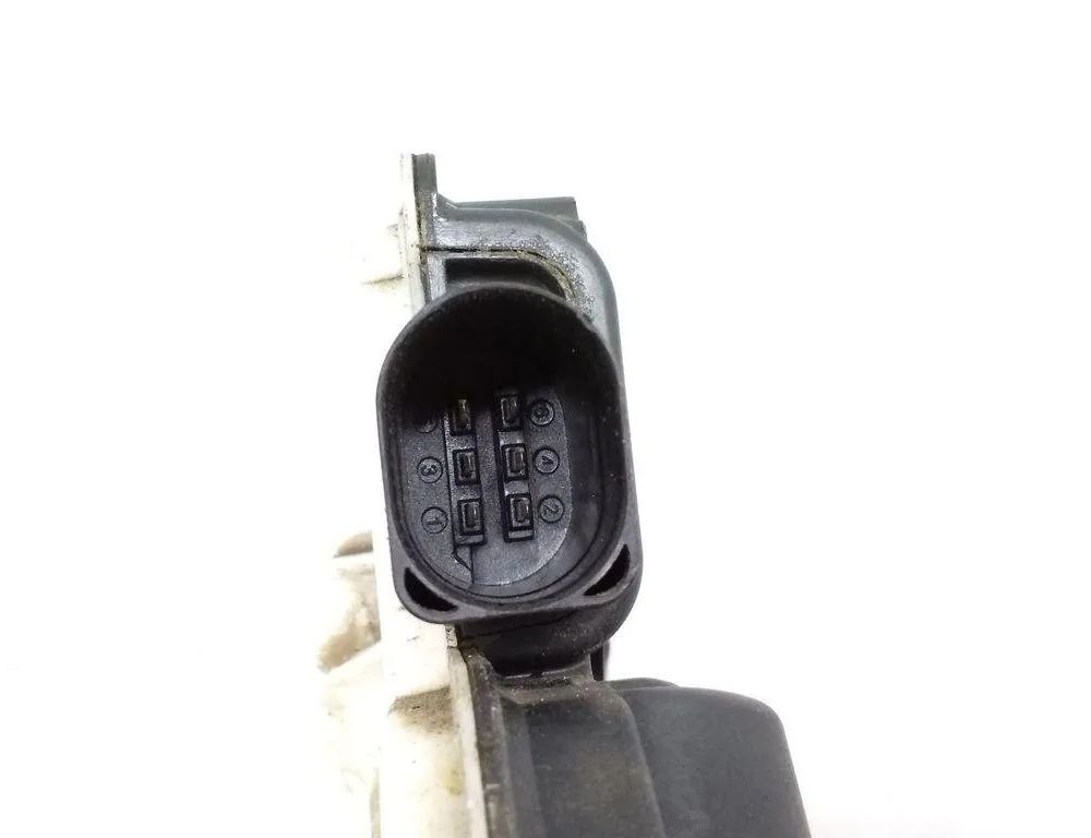 VOLKSWAGEN Amarok 1 generation (2010-2022) Aizmugurējā labā durvju slēdzene 5N0839016G 31653998