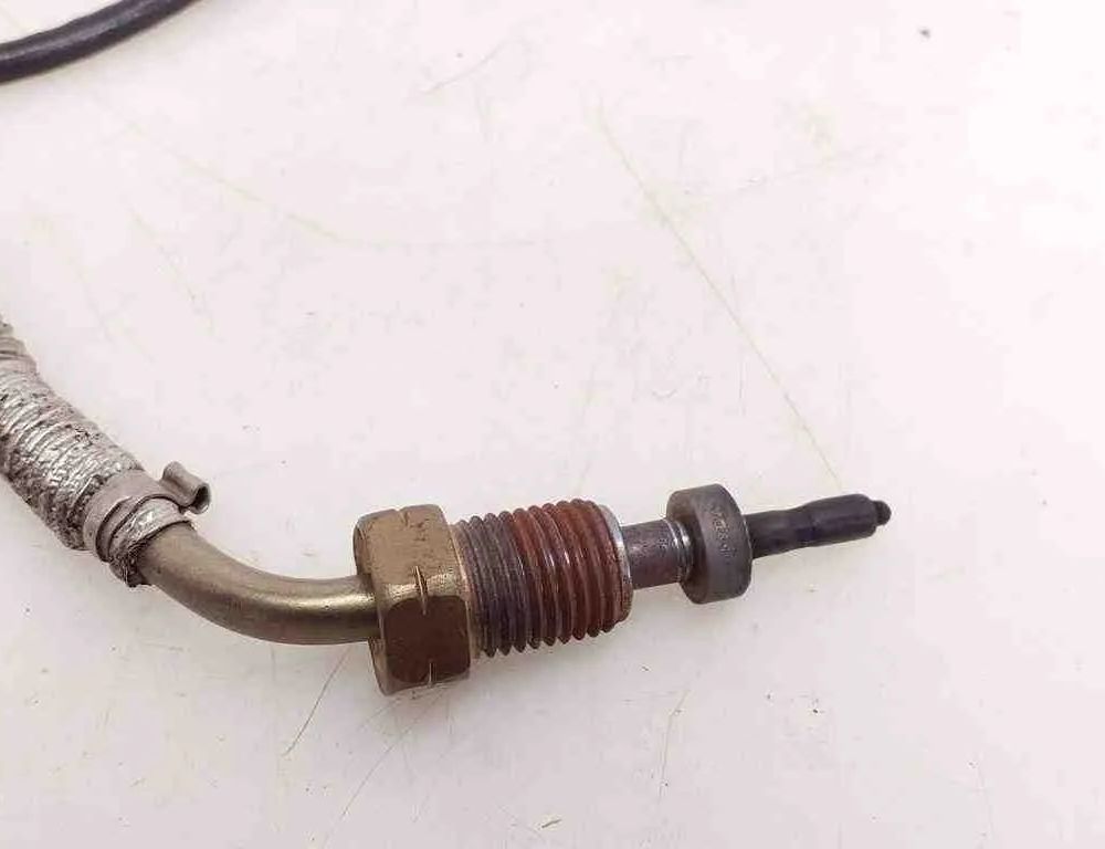 VOLKSWAGEN Passat B8 (2014-2023) Exhaust gas temperature sensor 04L906088AR 32434739