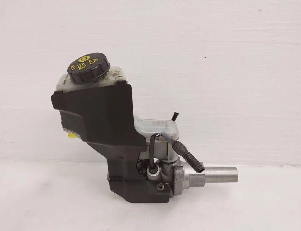 VOLKSWAGEN Tiguan 2 generation (2016-2024) Brake Cylinder 5Q2611301H 32757821