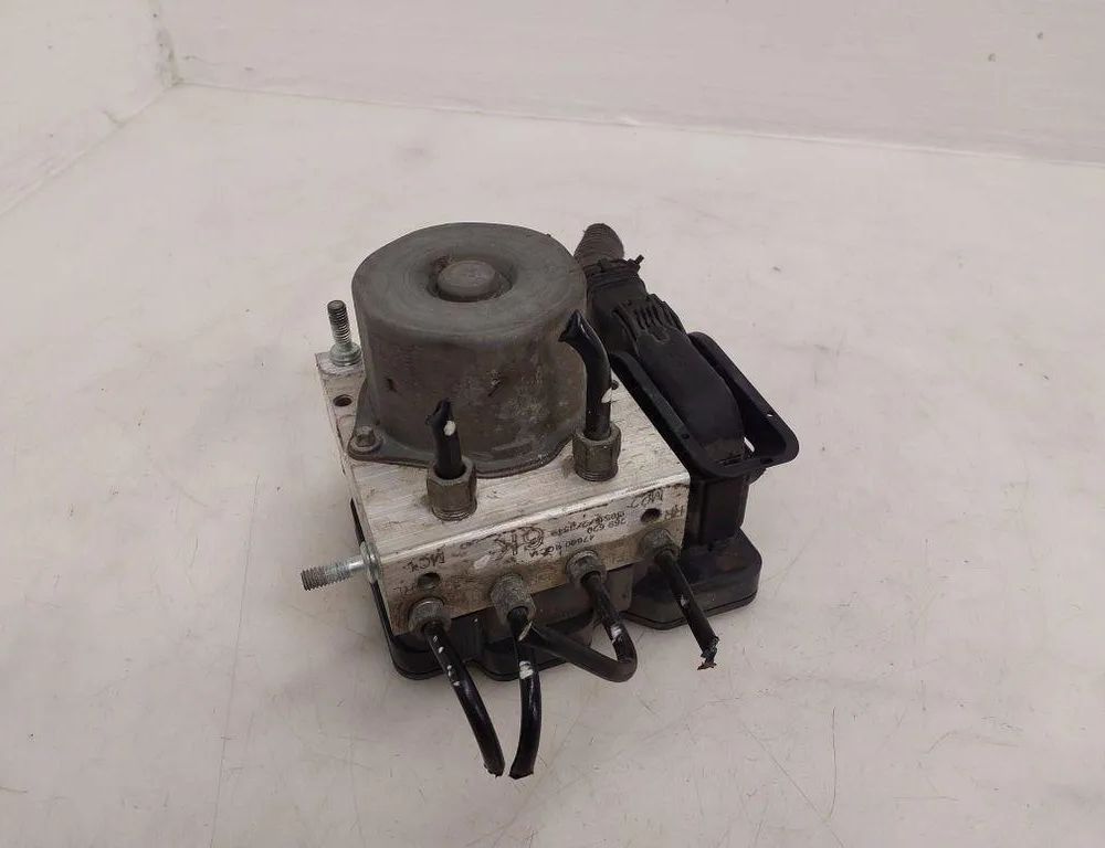 NISSAN X-Trail T32 (2013-2022) ABS Bloks 476604CC1A 32951429