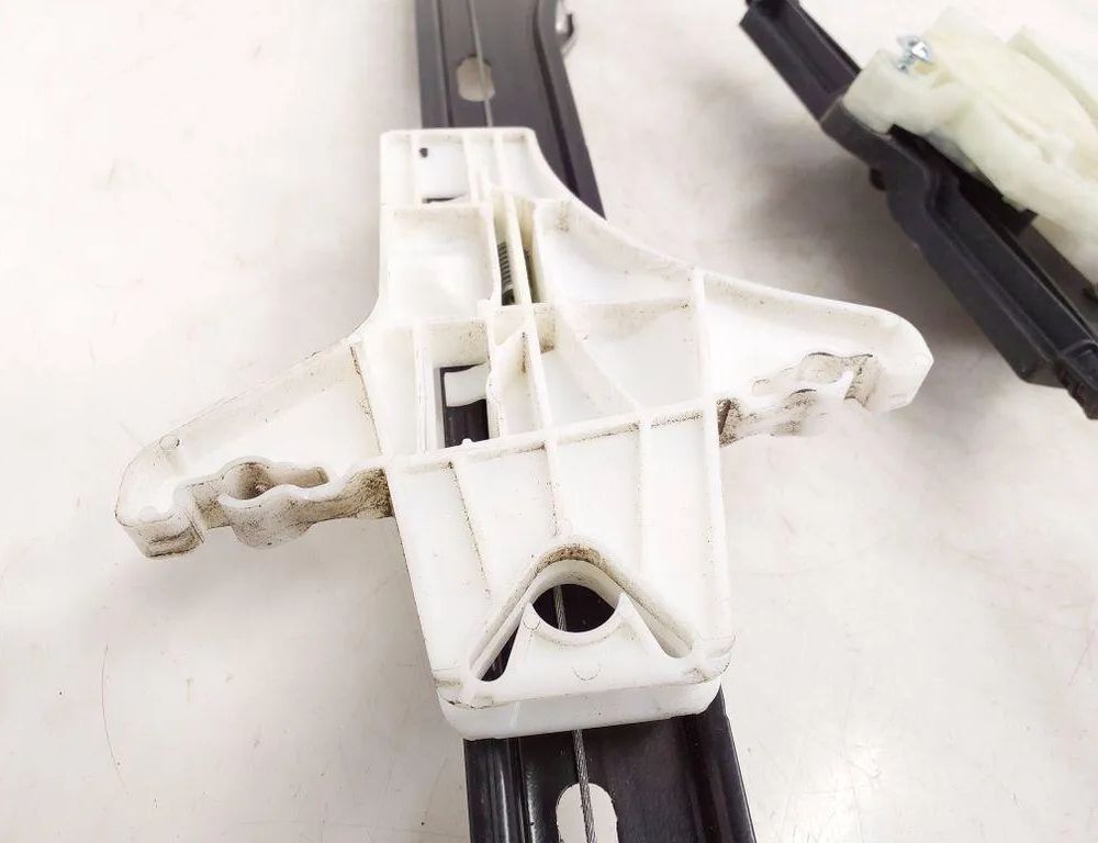 VOLKSWAGEN Passat B7 (2010-2015) Aizmugurējo labo durvju logu pacēlājs 3G9839462A 33054324