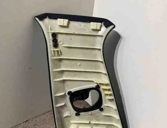 BMW 5 Series F10/F11 (2009-2017) Стойка правой стороны 9116350 32708756