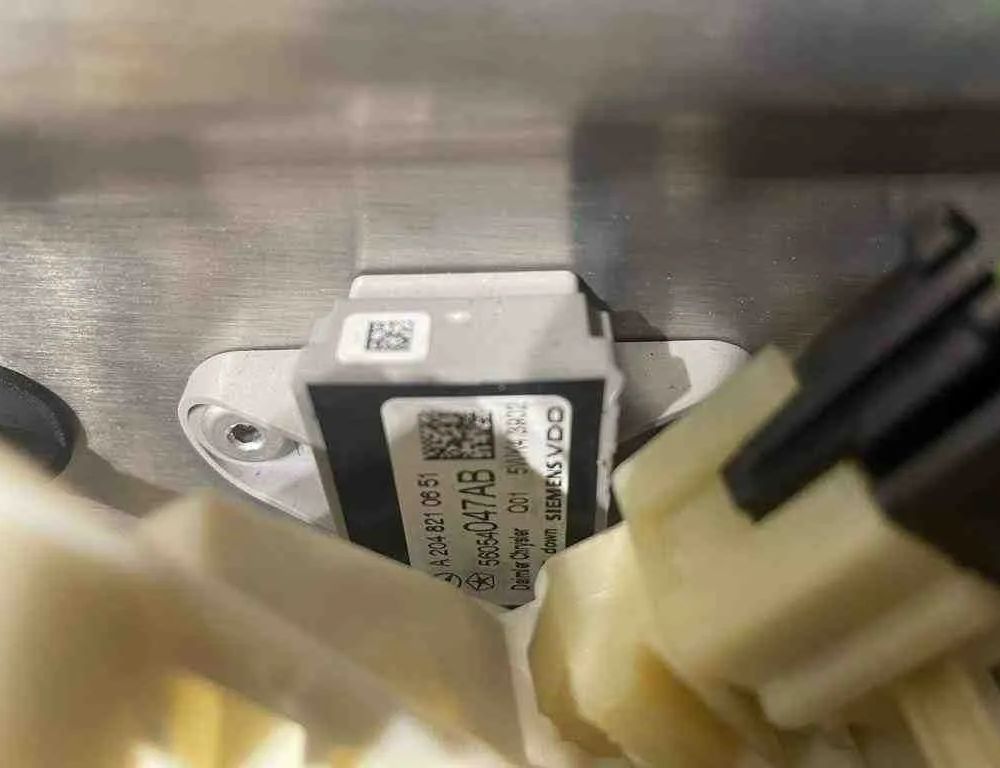 MERCEDES-BENZ C-Class W204/S204/C204 (2004-2015) Front Right Door A2048702026,A2048210651,A2047220210,963758102 32708956