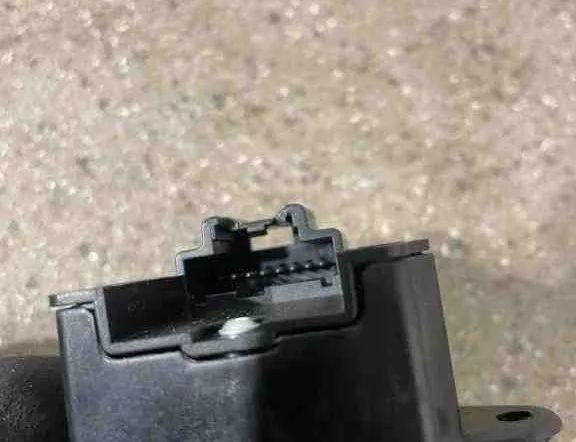 LAND ROVER Range Rover Evoque L538 (1 gen) (2011-2020) Handbrake Button 10021786,BJ3215K850 32709465