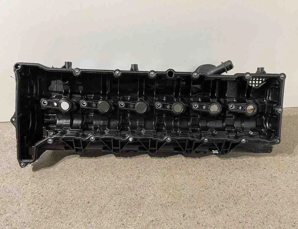 BMW X5 F15 (2013-2018) Крышка клапана 7823181 32709737