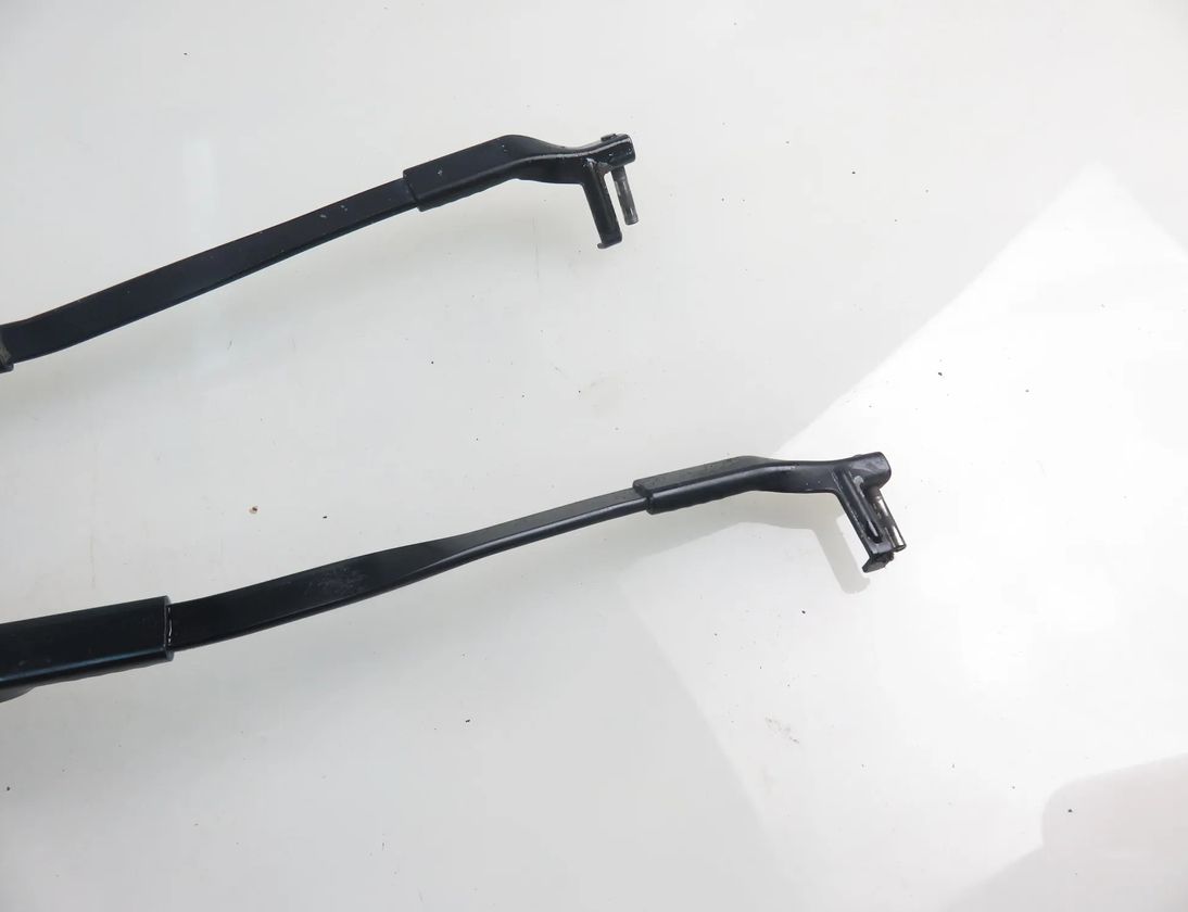 MERCEDES-BENZ C-Class W204/S204/C204 (2004-2015) Front Wiper Arms A2048200044,A2048201544 28998073