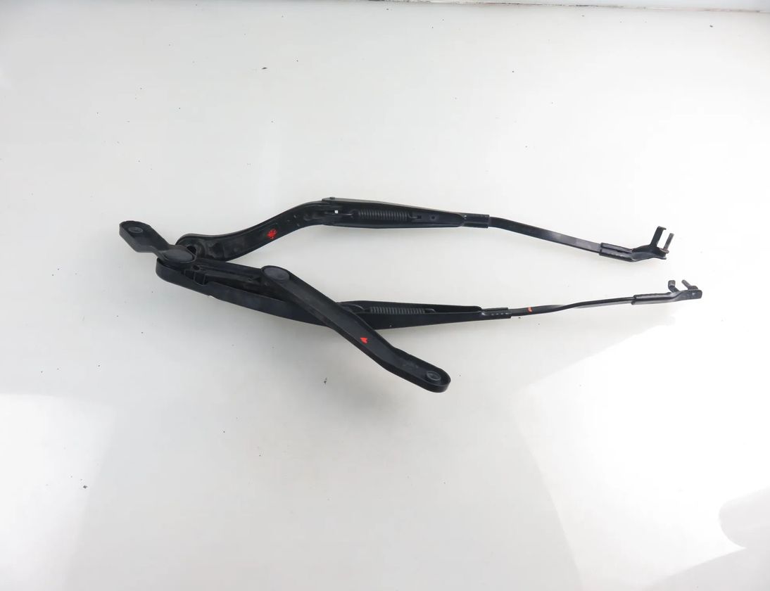 MERCEDES-BENZ C-Class W204/S204/C204 (2004-2015) Front Wiper Arms A2048200044,A2048201544 28998073
