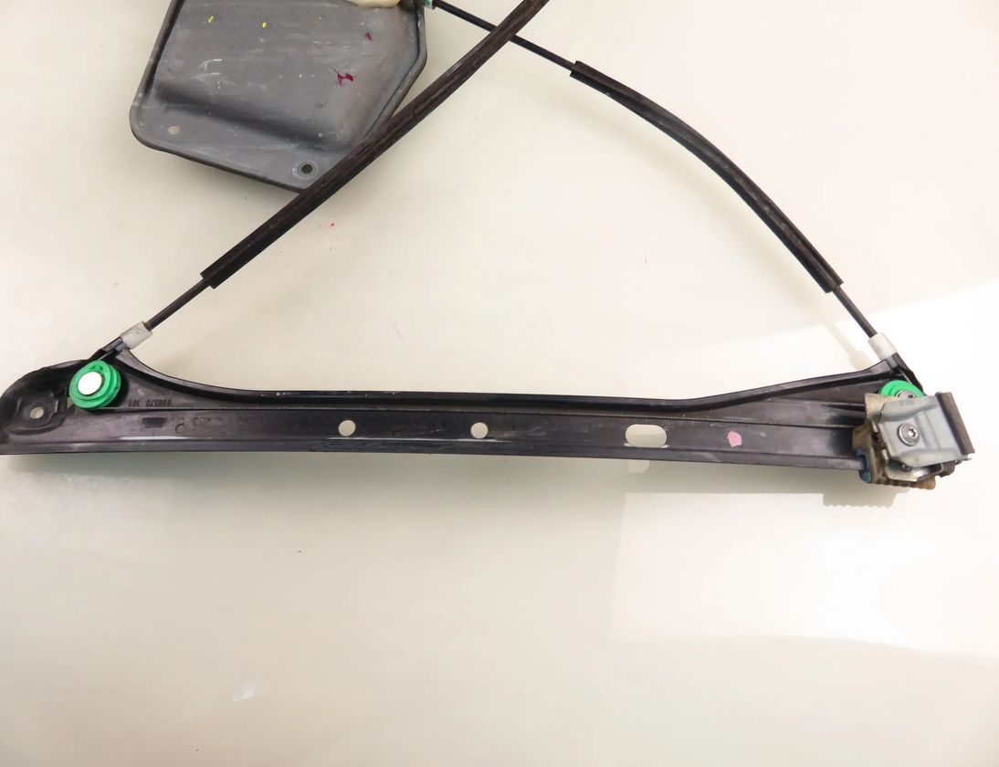 VOLKSWAGEN Golf Plus 1 generation (2004-2009) Front Left Door Window Regulator 1K0959793G,5M0837461,5M1837401D 30639468