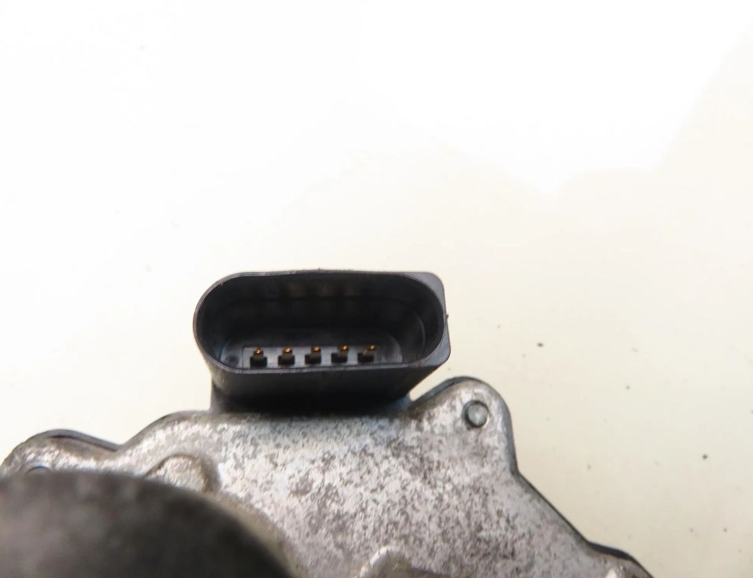 AUDI A4 B8/8K (2011-2016) Vārsta vadības motorīts A2C53289031,059129086L 30744277