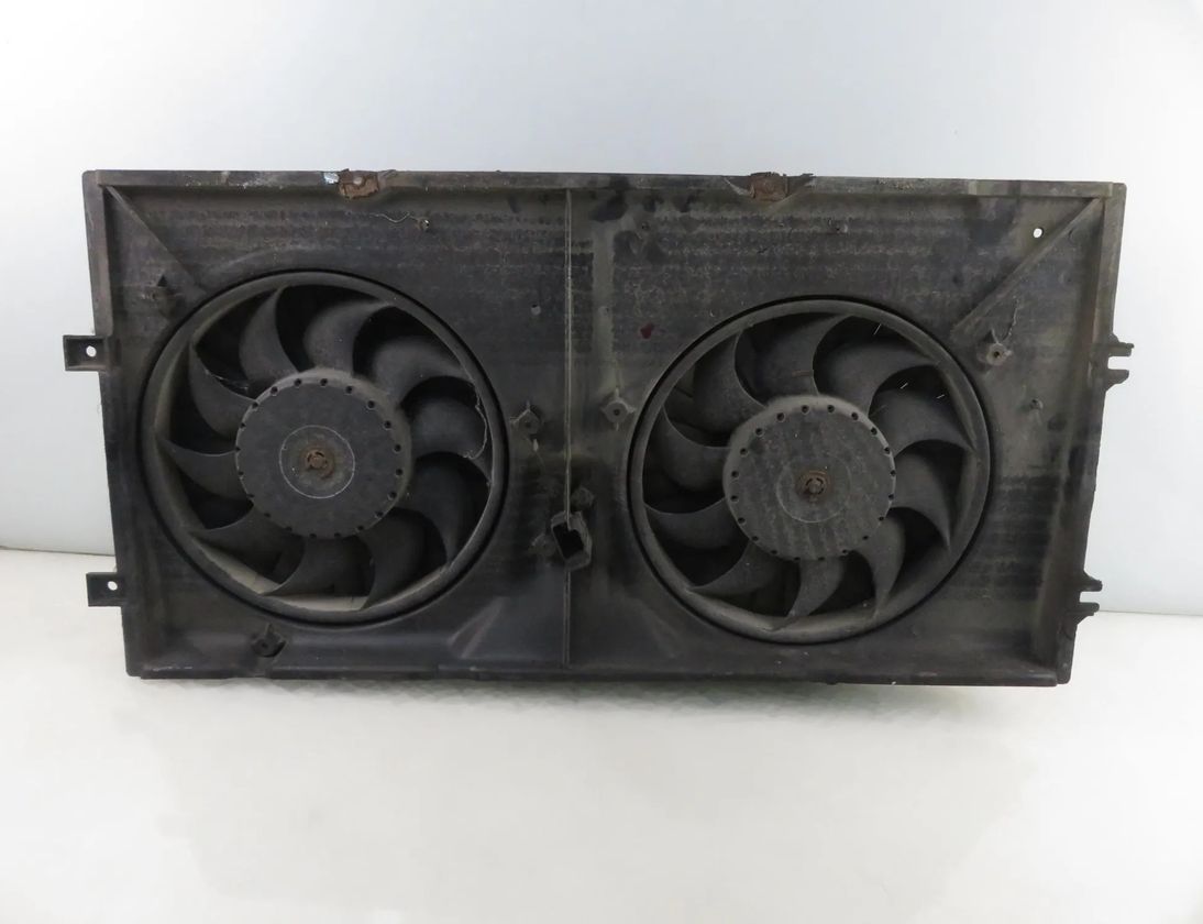 VOLKSWAGEN Transporter T4 (1990-2003) Diffuser Fan 701121207B 32952039