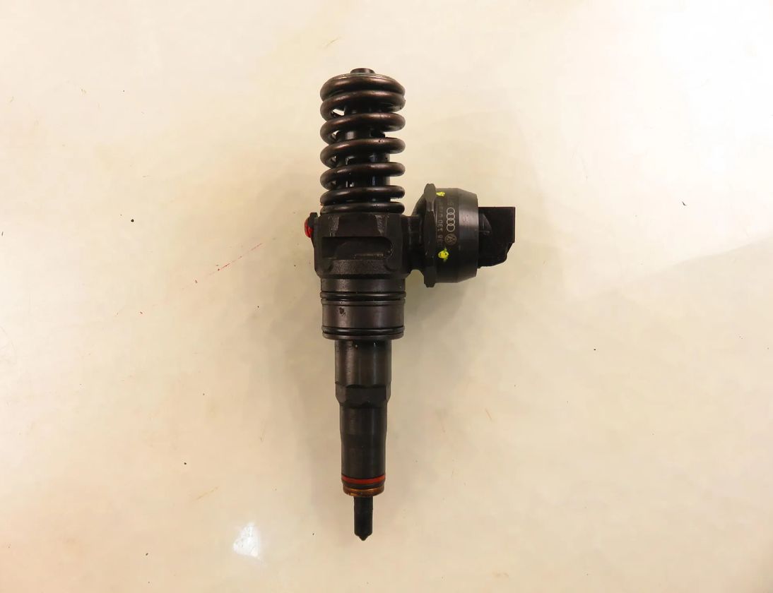 VOLKSWAGEN Sharan 1 generation (1995-2010) Инжектор для масла 038130073BP,0414720314 32994003