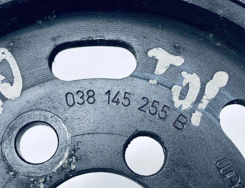 AUDI A4 B7/8E (2004-2008) Stūres pastiprinātāja sūkņa skriemelis 038145255B 30672913