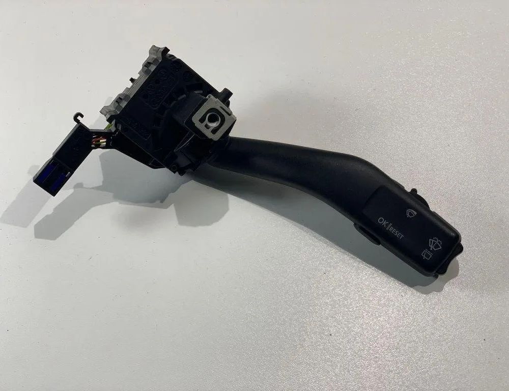 SKODA Octavia 2 generation (2004-2013) Stikla tīrītāja rokturis 1K0953519A 30673405