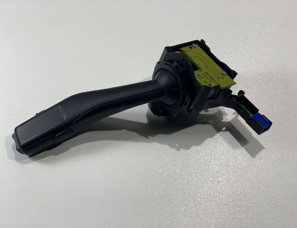 SKODA Octavia 2 generation (2004-2013) Stikla tīrītāja rokturis 1K0953519A 30673408