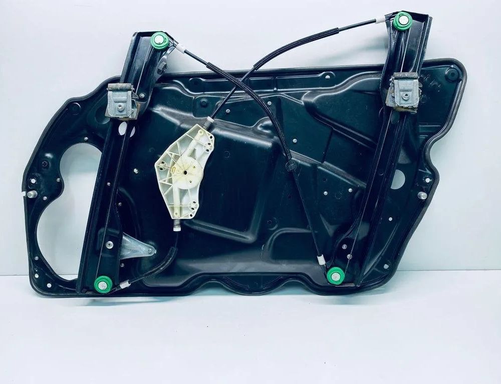 VOLKSWAGEN Passat B6 (2005-2010) Aizmugurējo kreiso durvju logu pacēlājs 3C2837461L 30674205