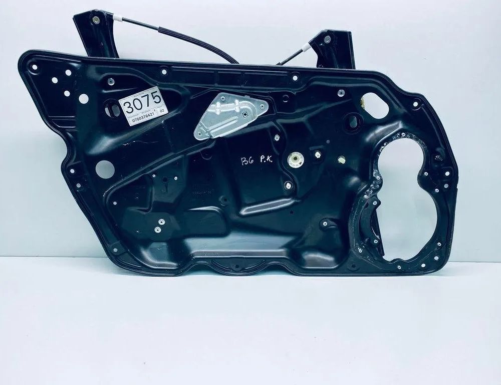 VOLKSWAGEN Passat B6 (2005-2010) Aizmugurējo kreiso durvju logu pacēlājs 3C2837461L 30674205