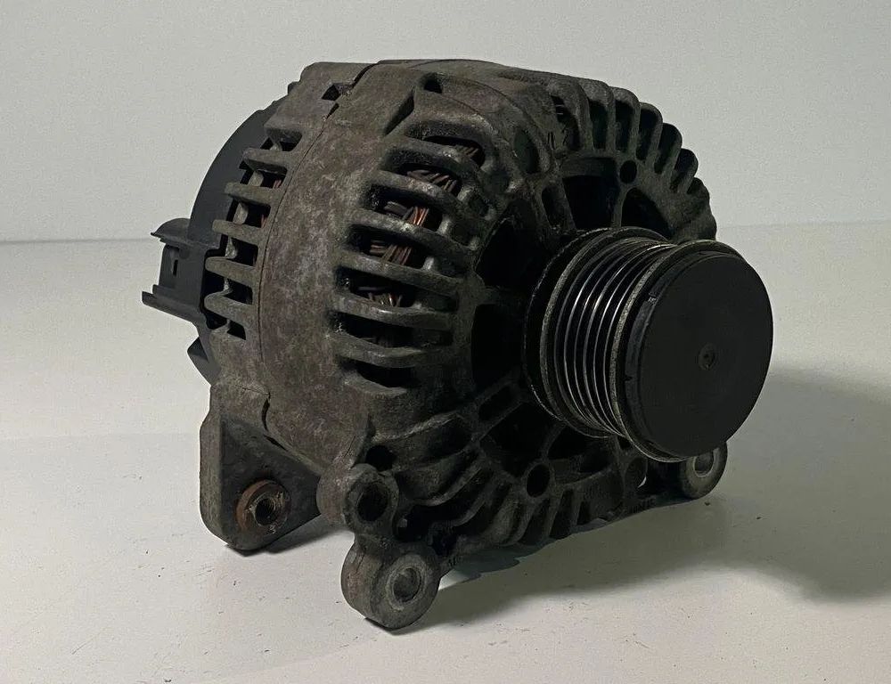 VOLKSWAGEN Passat B7 (2010-2015) Alternator 06F903023C 30674298