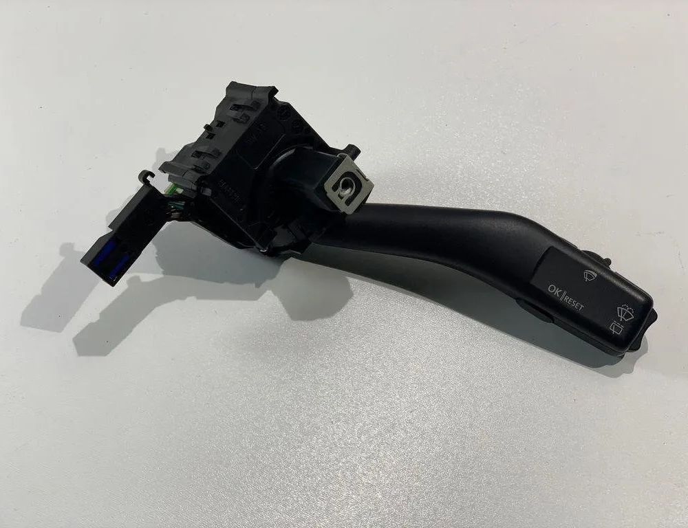 SEAT Leon 2 generation (2005-2012) Stikla tīrītāja rokturis 1K0953519A 30675733