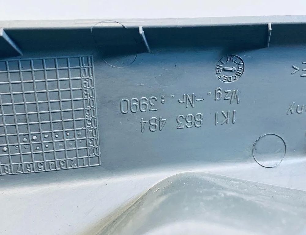 VOLKSWAGEN Golf 8 generation (2019-2023) Другие отделочные детали 1K1863484 30676359